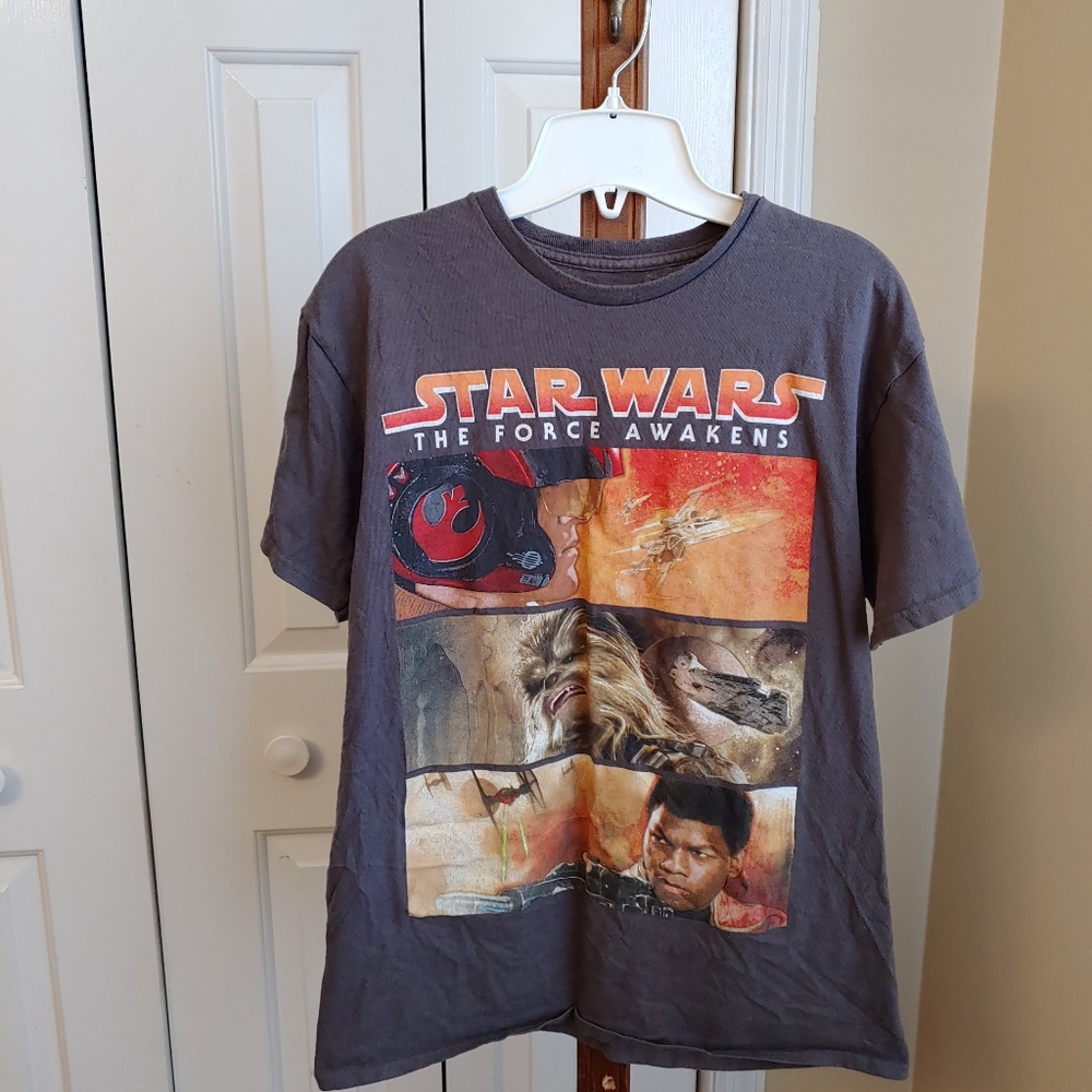 ππ β¨β¨ Host Pickβ¨β¨ Star Wars shirt ππ - Picture 1 of 3